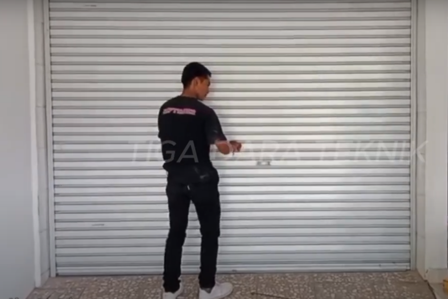 Rolling Door Bandung